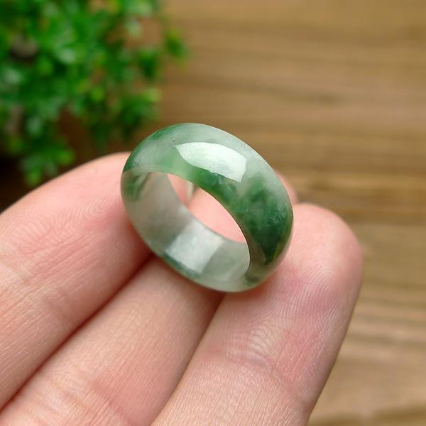 Green Jade Ring Natural Gemsto - огляд і ціна Wedding Zone