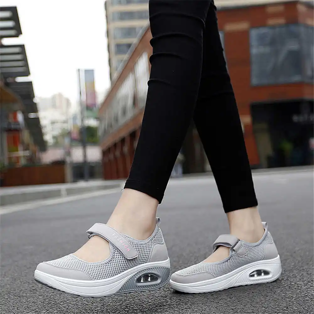 36-41 Demi-season Colored Snea - огляд і ціна Wedding Supply Canada
